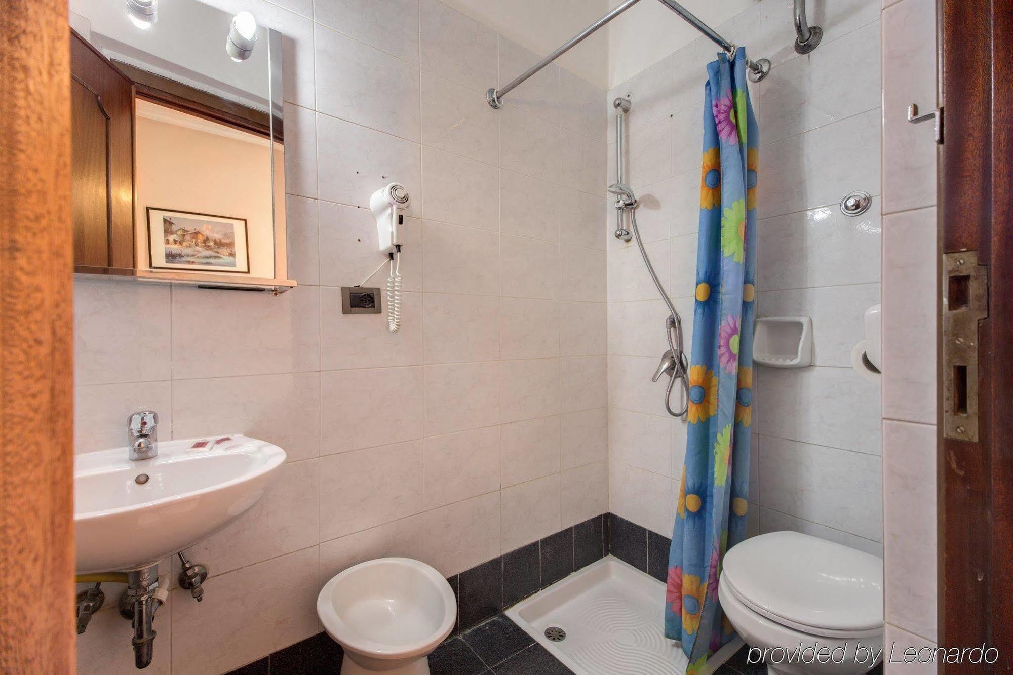Rubino Hotel 2*